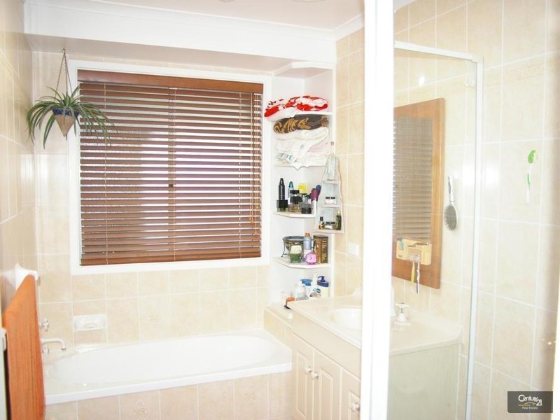 Bossley Park NSW 2176