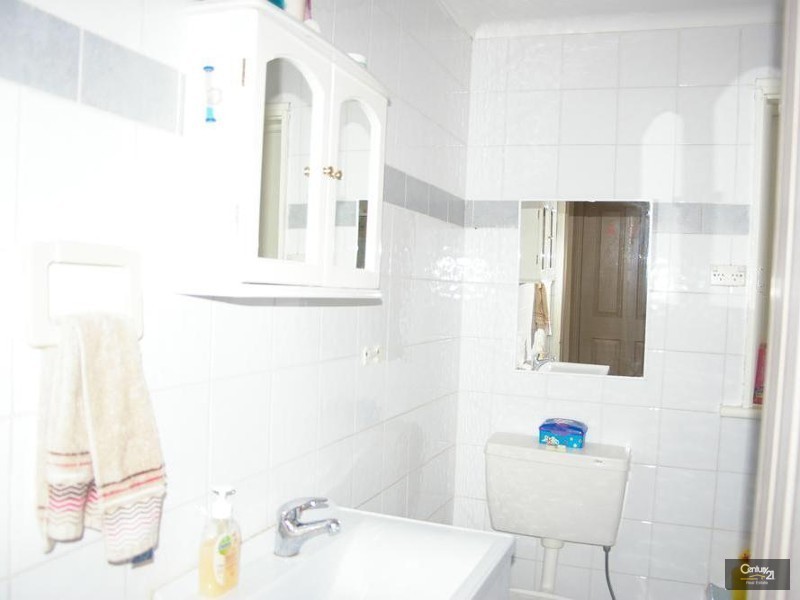 Fairfield West NSW 2165