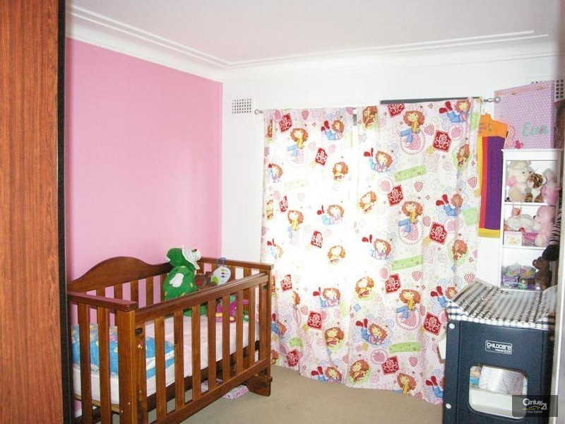 Fairfield West NSW 2165