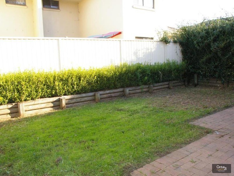 90 Quarry Road, Bossley Park NSW 2176