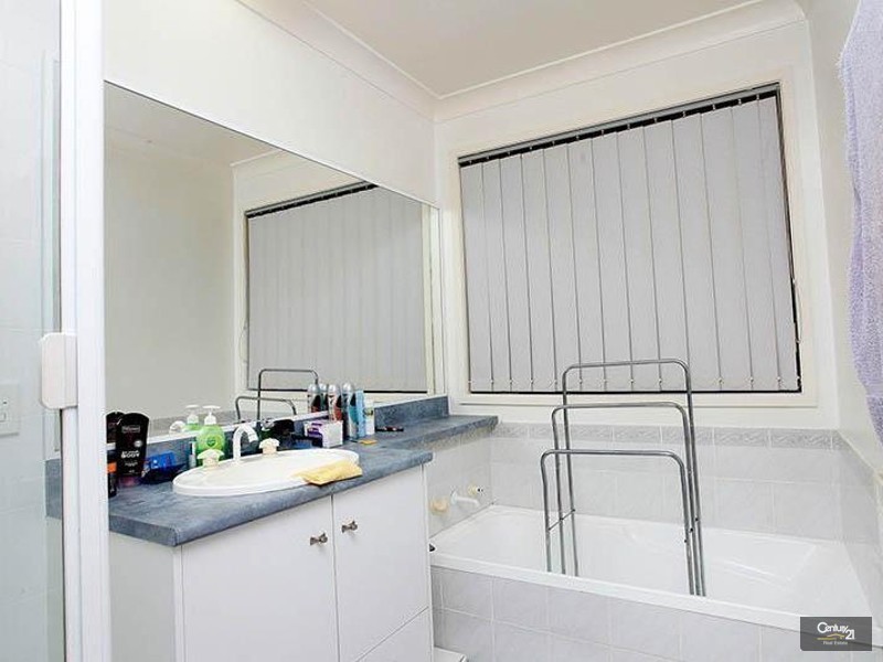 West Hoxton NSW 2171