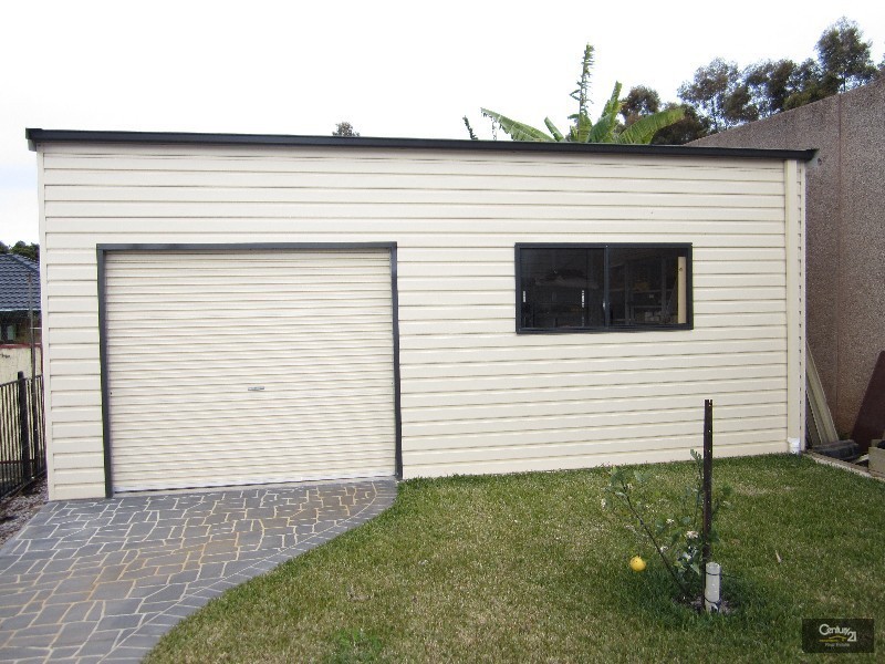 Edensor Park NSW 2176