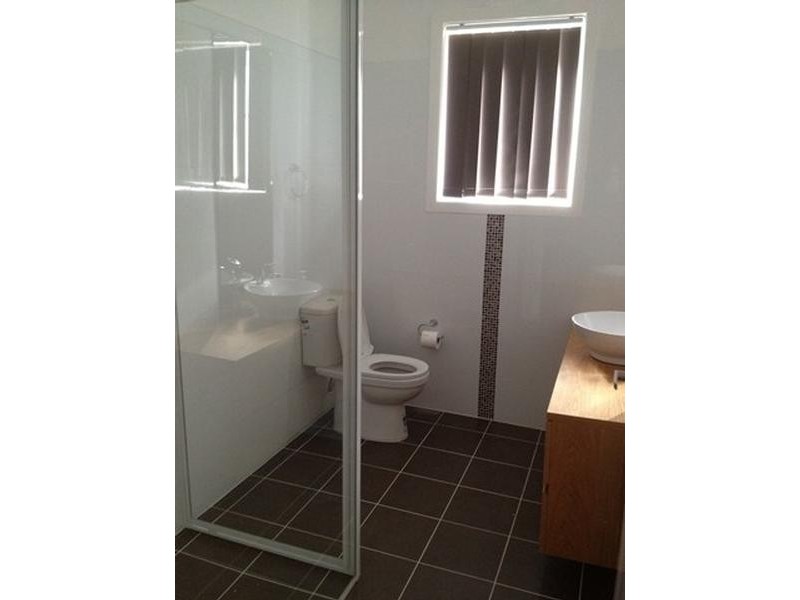 1 Gumdale Street, St Johns Park NSW 2176