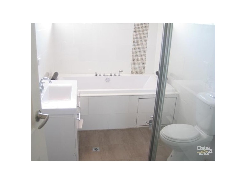 Bossley Park NSW 2176