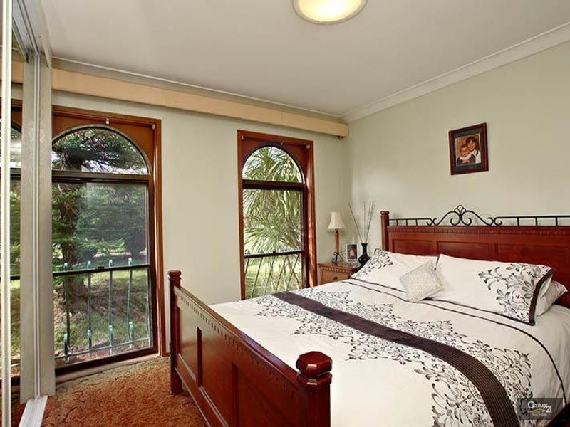 5 Pope Place, Fairfield West NSW 2165