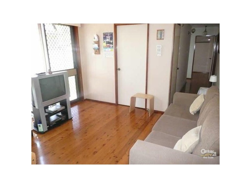 65 Tolmer St, Bossley Park NSW 2176