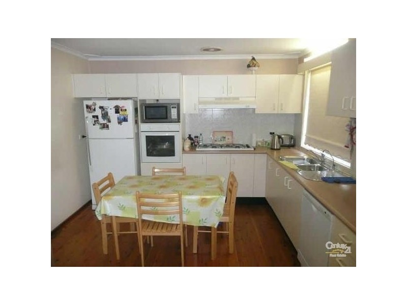 65 Tolmer St, Bossley Park NSW 2176