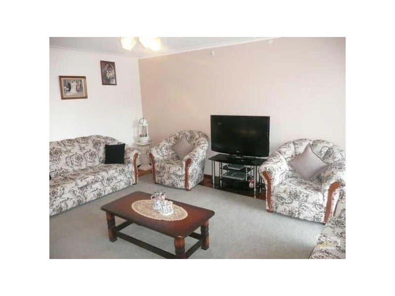 65 Tolmer St, Bossley Park NSW 2176