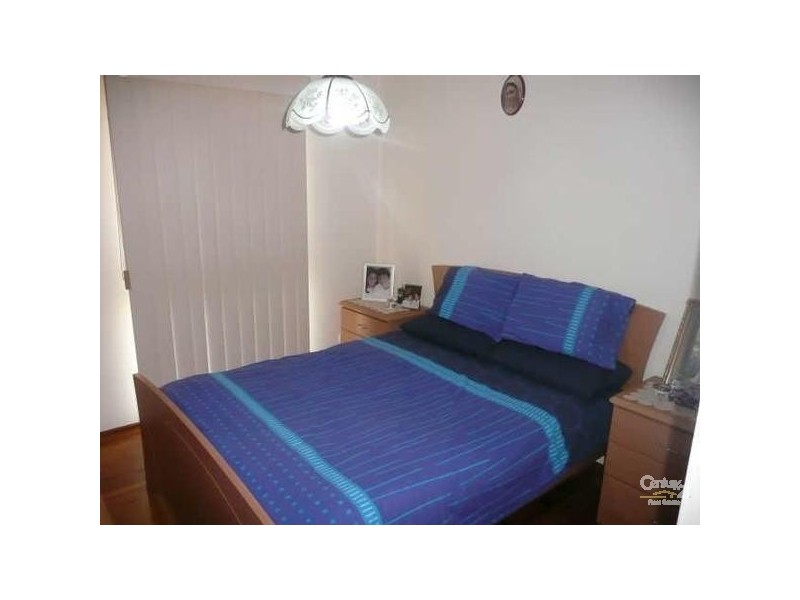 65 Tolmer St, Bossley Park NSW 2176