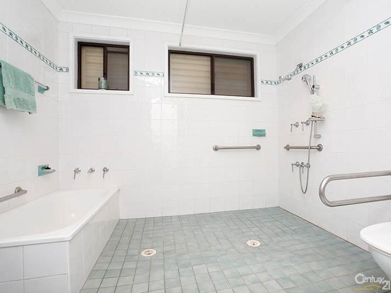 24 Rossetti Street, Wetherill Park NSW 2164