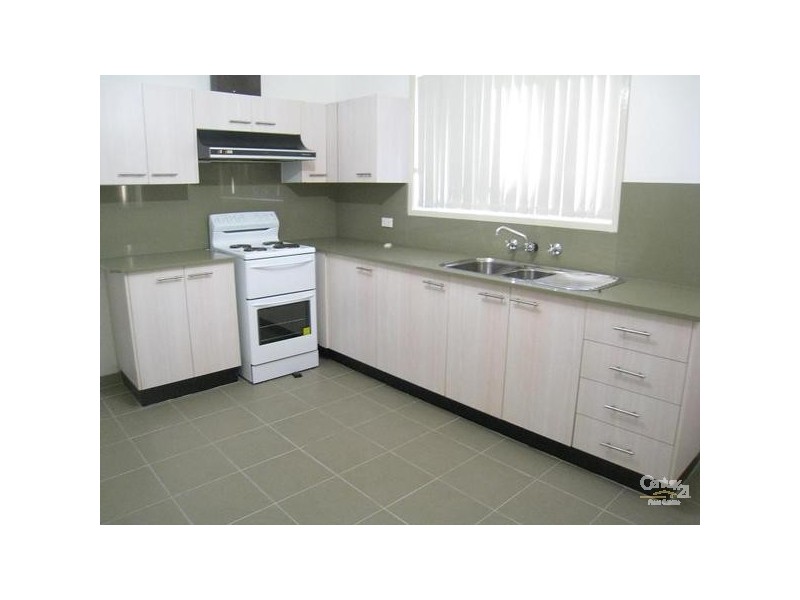 2 Dashmere St, Bossley Park NSW 2176