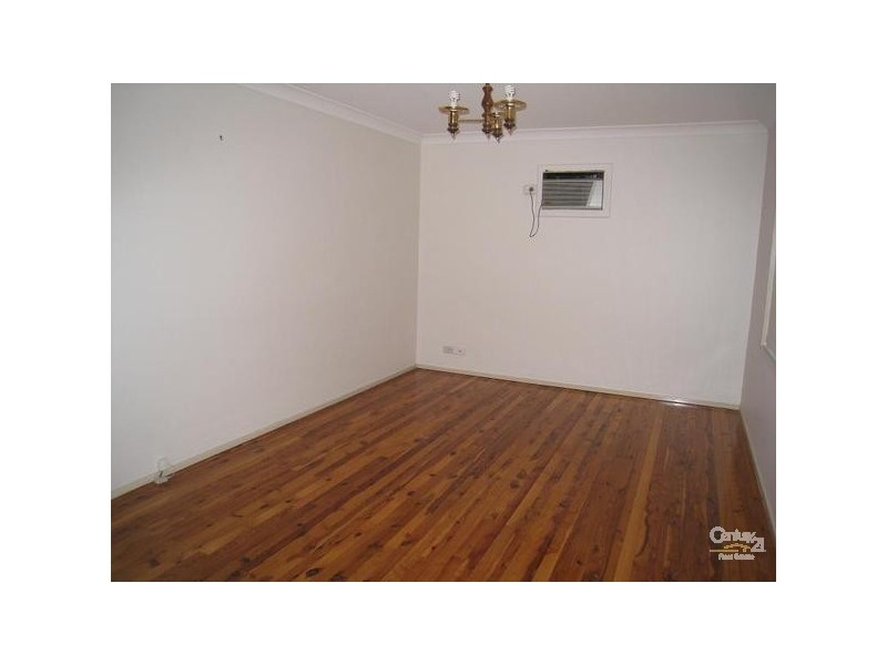 2 Dashmere St, Bossley Park NSW 2176