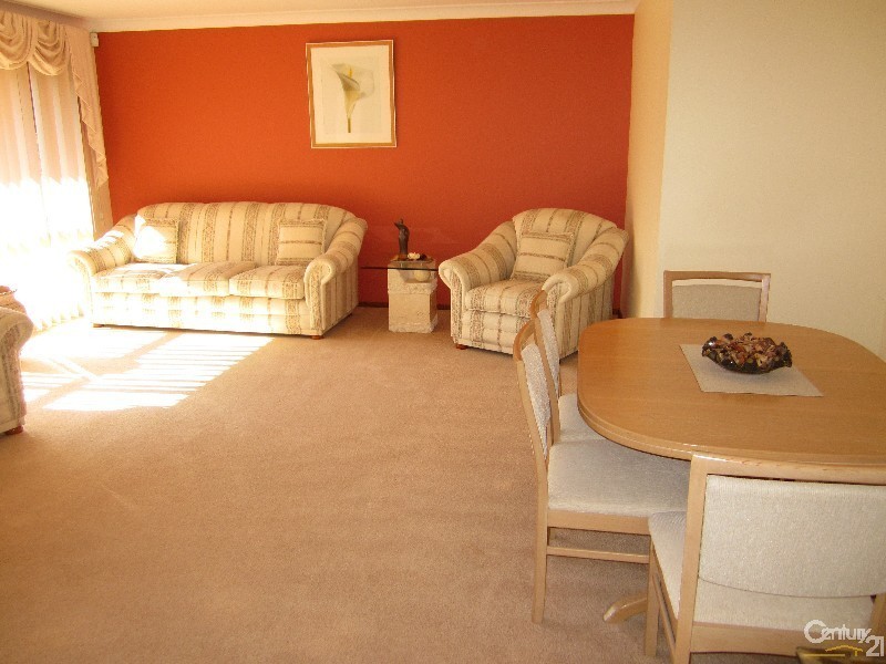 Edensor Park NSW 2176