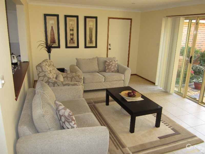 Edensor Park NSW 2176