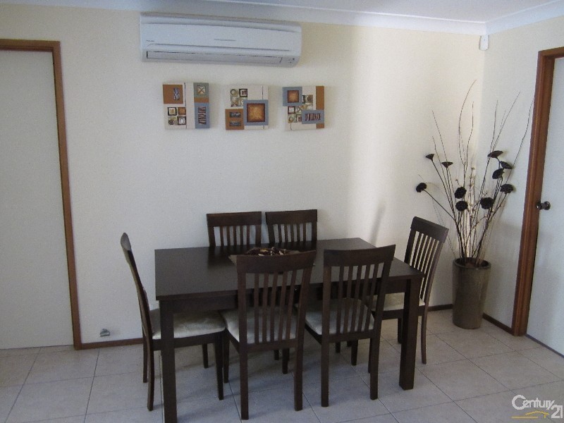 Edensor Park NSW 2176