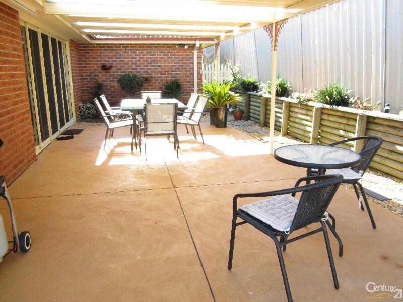 Edensor Park NSW 2176