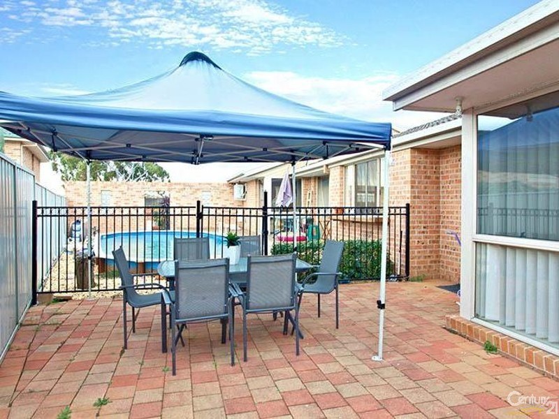 Edensor Park NSW 2176