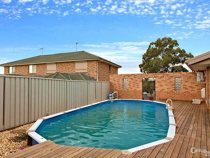 Edensor Park NSW 2176