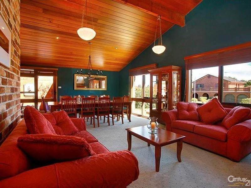 97 Tallowood Crescent, Bossley Park NSW 2176