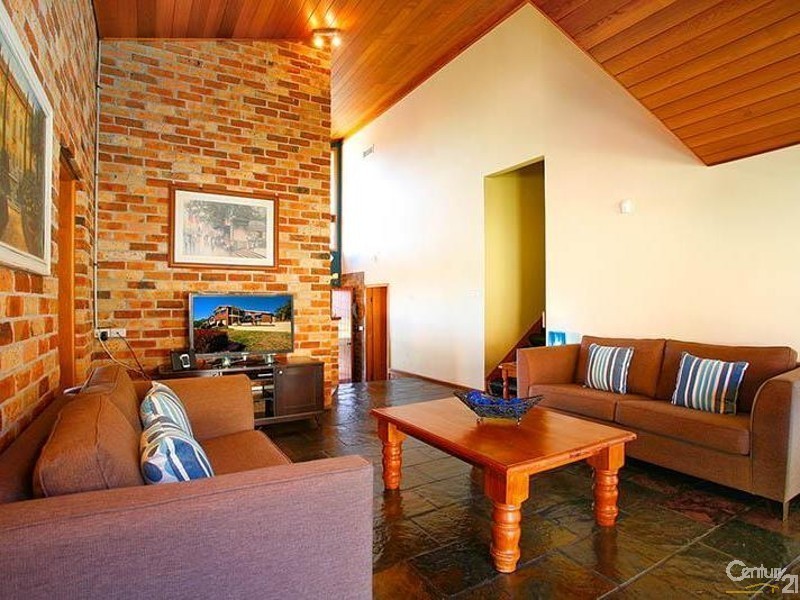 97 Tallowood Crescent, Bossley Park NSW 2176