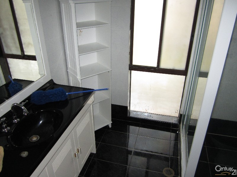 Bossley Park NSW 2176