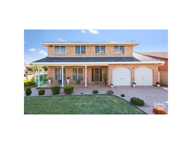 15 Castlereagh St, Bossley Park NSW 2176