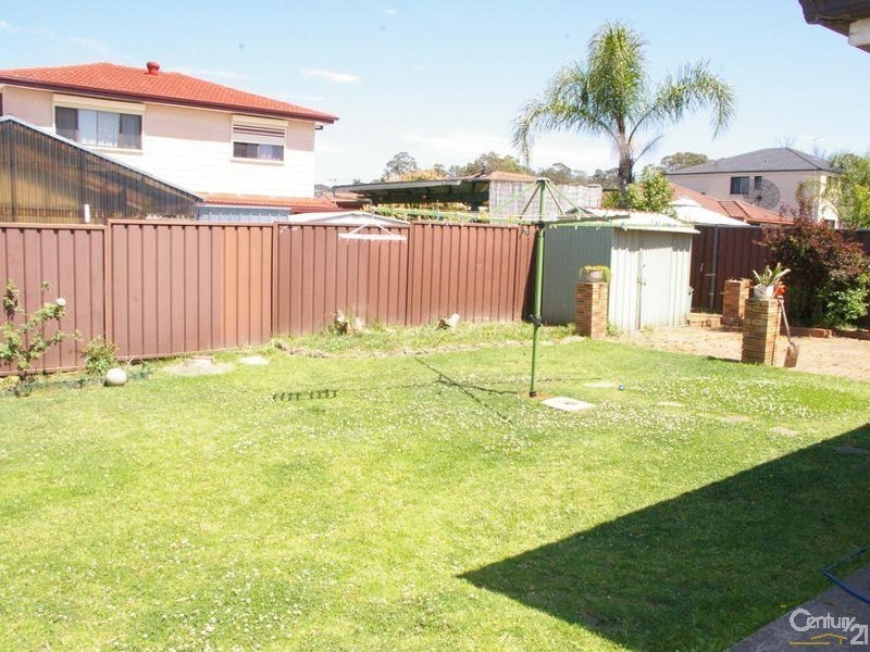 4 Mistral Street, Greenfield Park NSW 2176