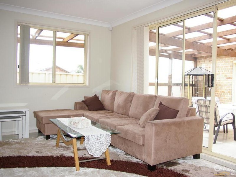 24 Murrumbidgee Street, Bossley Park NSW 2176