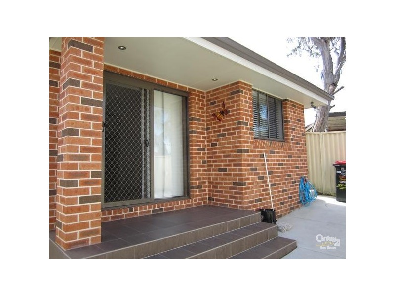 Edensor Park NSW 2176