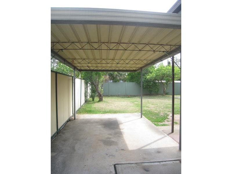 19 Pilliga Crescent, Bossley Park NSW 2176