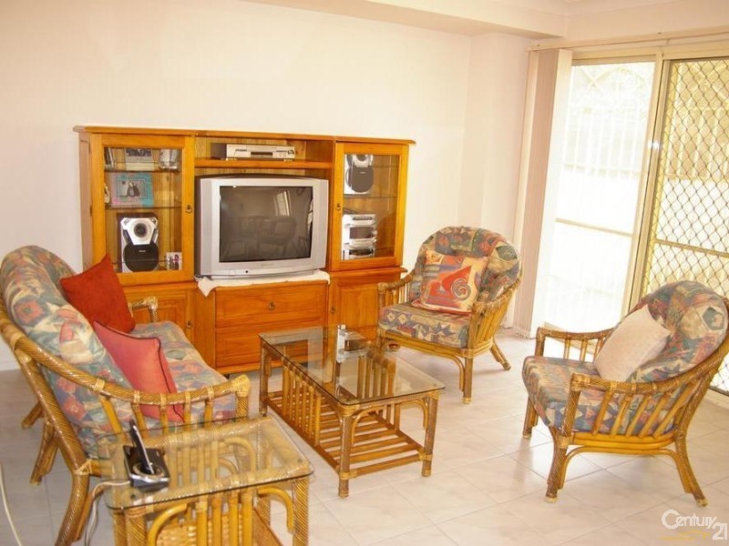 1/30 Madeline Street, Fairfield West NSW 2165