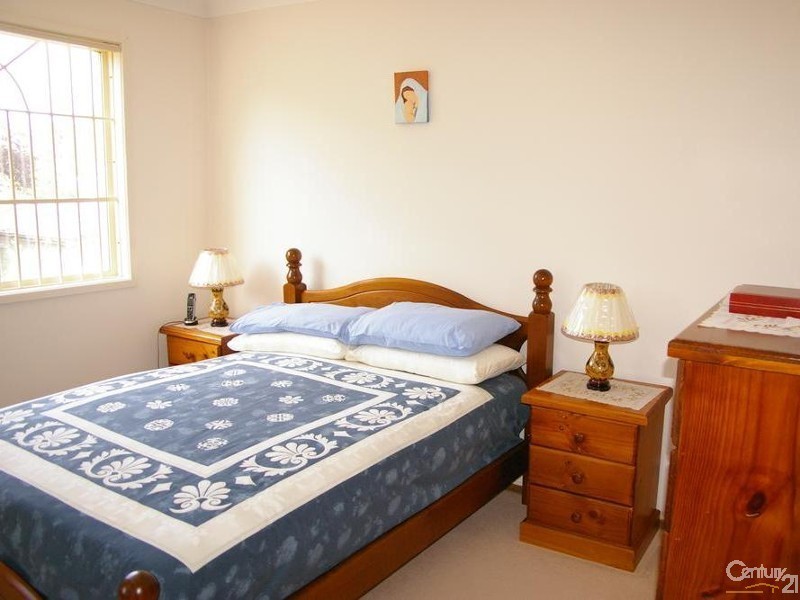 1/30 Madeline Street, Fairfield West NSW 2165