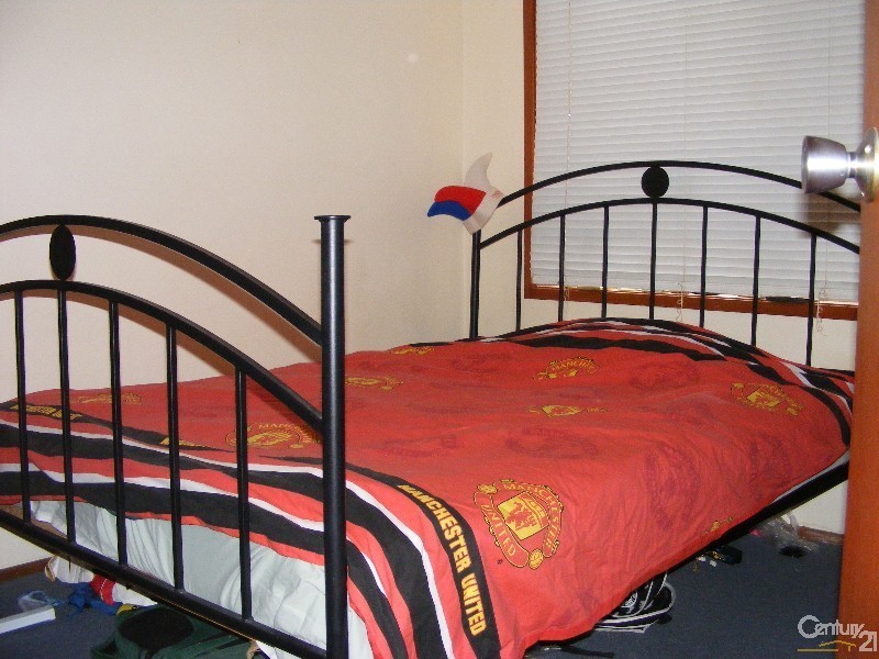 27 Hornet Street, Greenfield Park NSW 2176