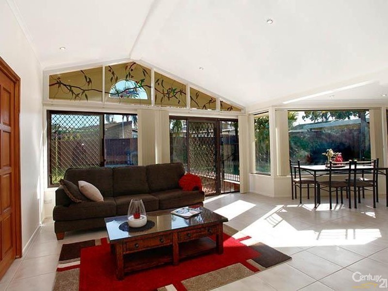 15 Newmen Close, Wetherill Park NSW 2164