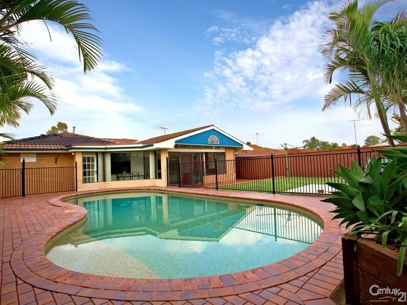 15 Newmen Close, Wetherill Park NSW 2164