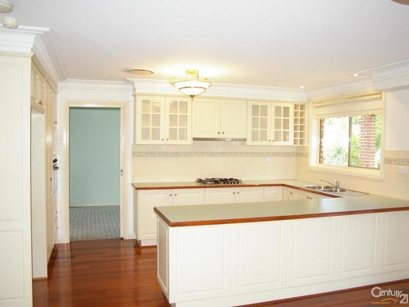 6 Kiernan Crescent, Abbotsbury NSW 2176