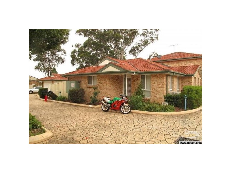 18/59-61 Devenish Street, Greenfield Park NSW 2176