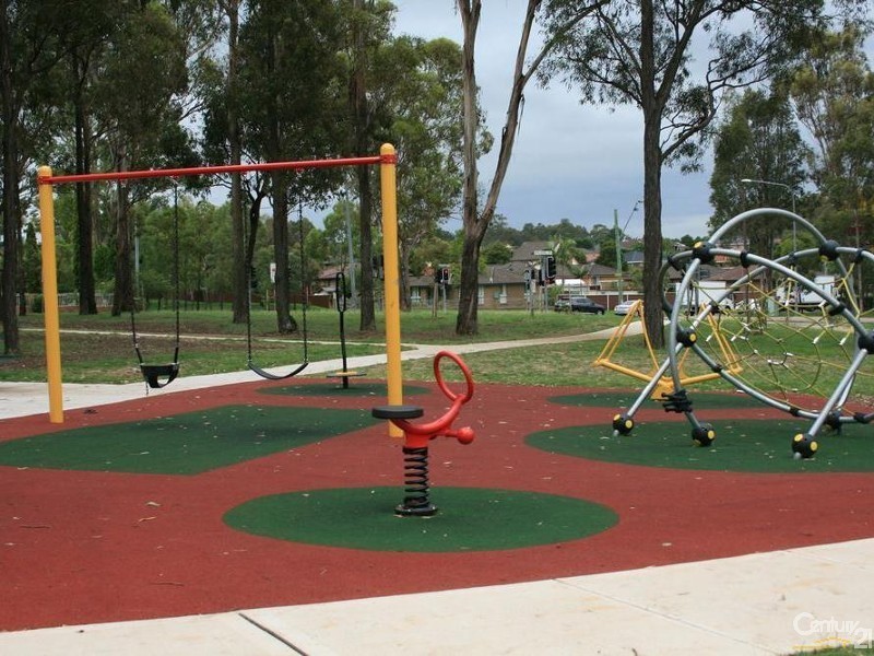 2 Wheller Street, Bossley Park NSW 2176