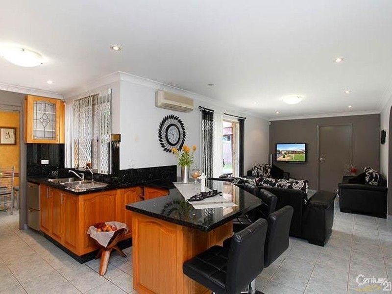 Edensor Park NSW 2176