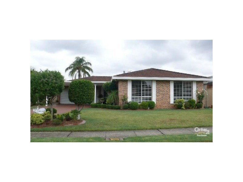 34 Dalpra Cres, Bossley Park NSW 2176