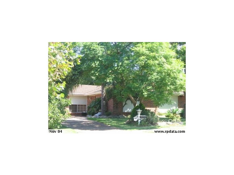 24 Restwell Road, Bossley Park NSW 2176