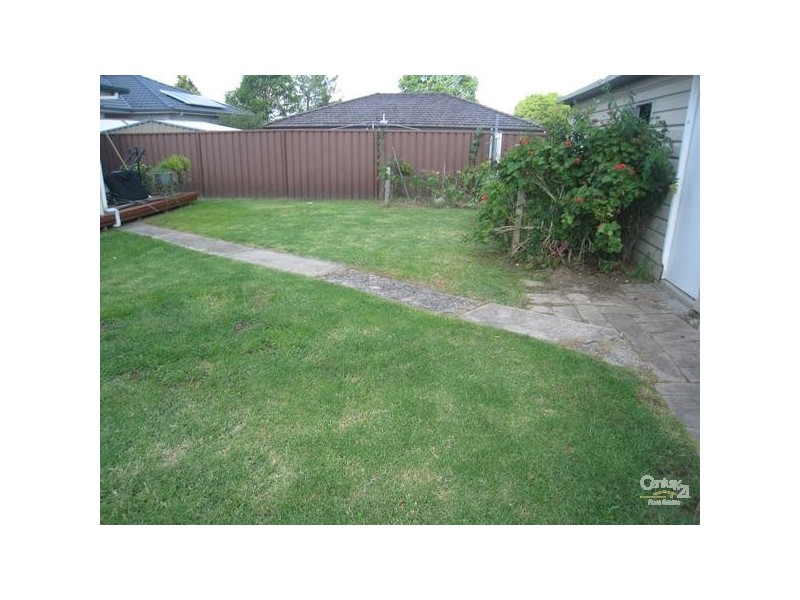 14 Olga Close, Bossley Park NSW 2176