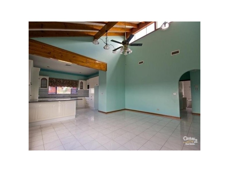 2 Sheoak Place, Bossley Park NSW 2176