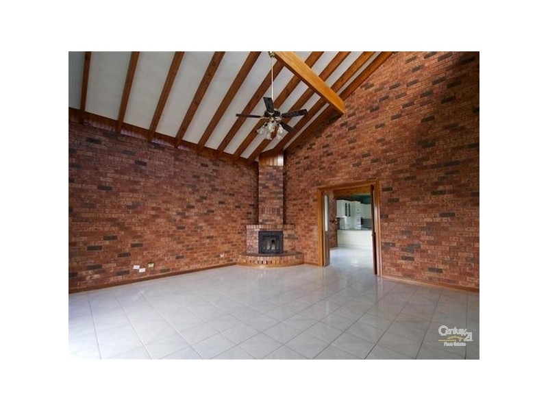 2 Sheoak Place, Bossley Park NSW 2176