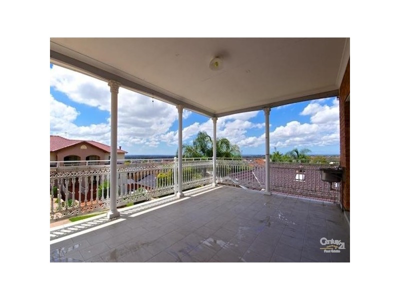 2 Sheoak Place, Bossley Park NSW 2176