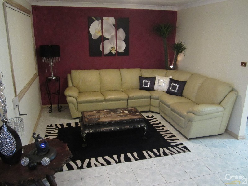 Edensor Park NSW 2176