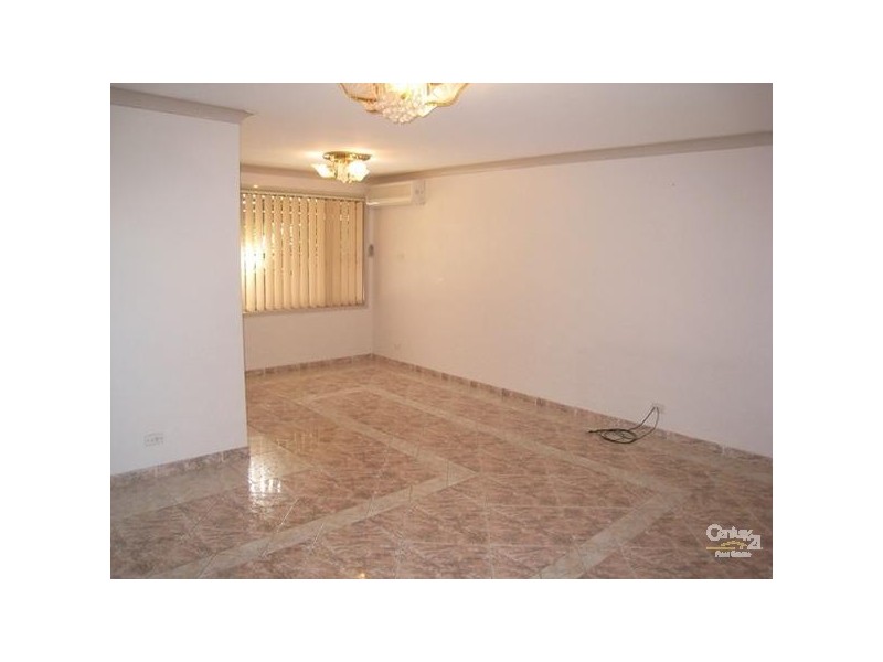 4 Natchez Cres, Greenfield Park NSW 2176