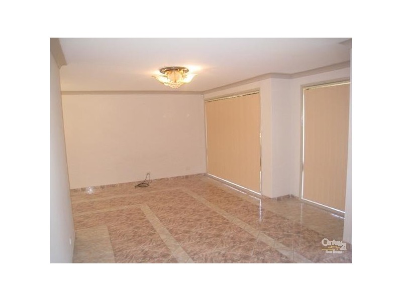 4 Natchez Cres, Greenfield Park NSW 2176