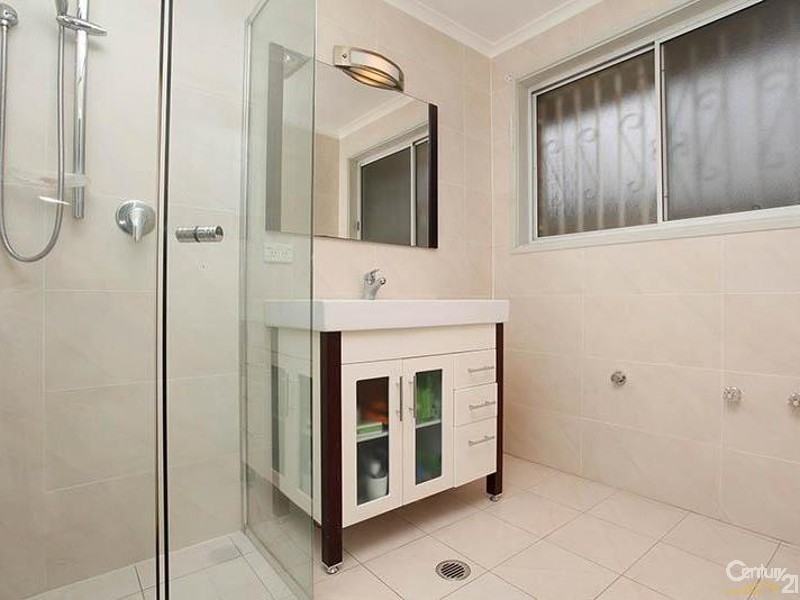 9 Mammone Close, Edensor Park NSW 2176