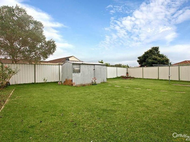 9 Mammone Close, Edensor Park NSW 2176